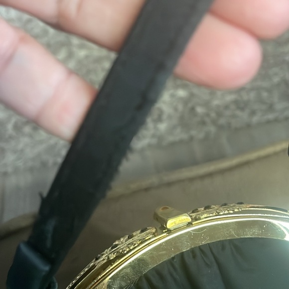 Vintage Black and Gold Clutch Bag - Picture 8 of 8